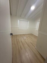 5191 SW 67th Ave in Miami, FL - Building Photo - Building Photo