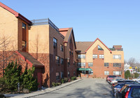 Apex Senior Housing in Westbury, NY - Building Photo - Building Photo