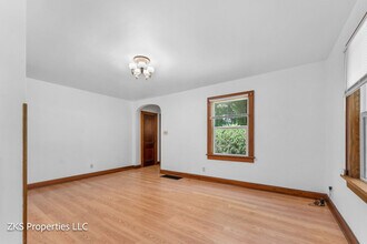 1016 E Blaine St in Springfield, MO - Foto de edificio - Building Photo