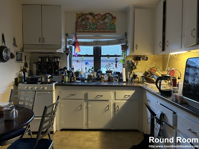 28 Brock St, Unit 4