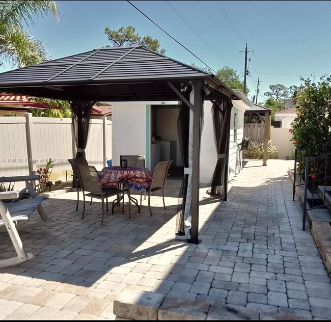 512 Armada Rd S in Venice, FL - Building Photo - Building Photo