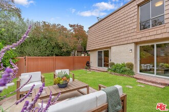 4032 Yankee Dr in Agoura Hills, CA - Building Photo - Building Photo