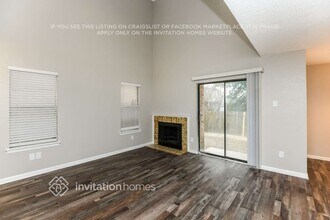 422 Dawn Dr, Unit 131 in Duncanville, TX - Foto de edificio - Building Photo