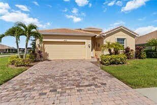 1480 Mossy Oak Dr in North Port, FL - Building Photo