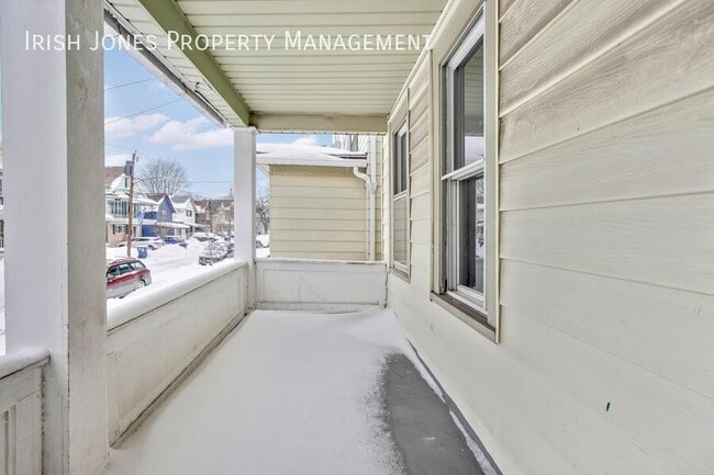 105 Howell St in Buffalo, NY - Foto de edificio - Building Photo