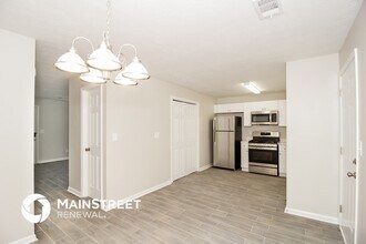 7985 E Field Dr in Douglasville, GA - Building Photo - Building Photo