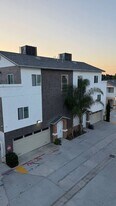 4704 Florence Avenue in Bell, CA - Building Photo