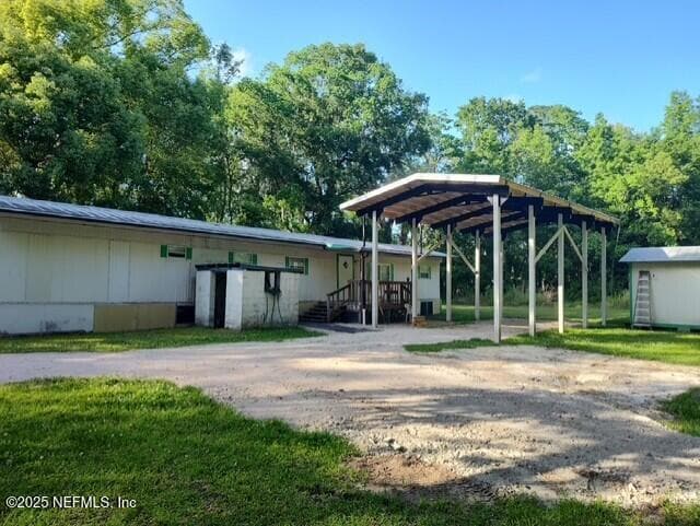 property at 10117 New Kings Rd