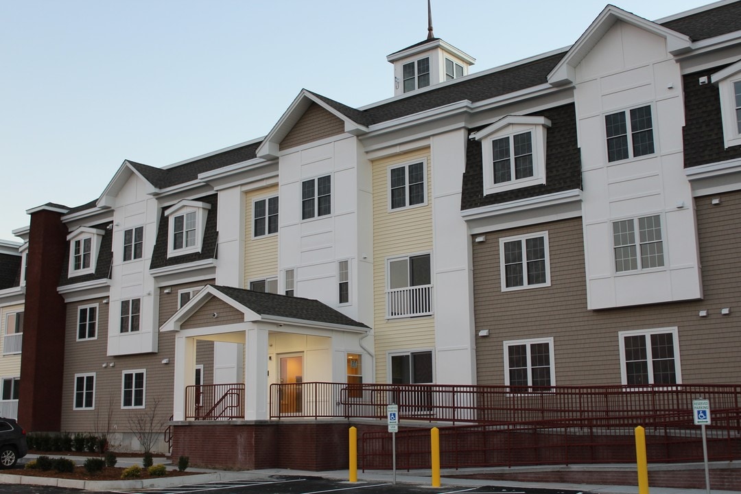 Lincoln Park Place II | 55+ Community in Dartmouth, MA - Building Photo