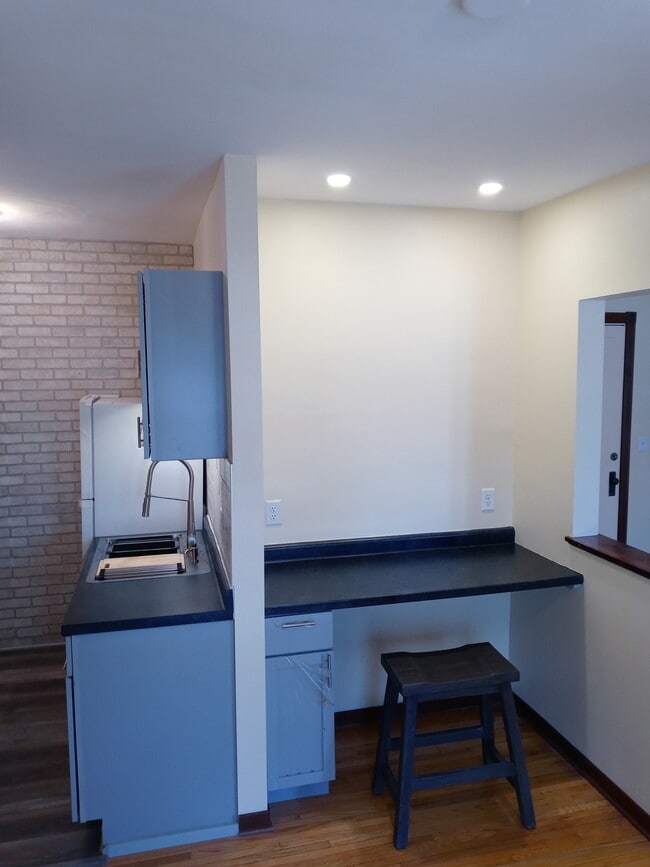 property at 2733 Girard Ave S