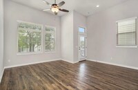 Hughes Townhomes in Fayetteville, AR - Building Photo - Interior Photo