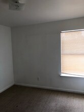 13639 Biggs St in Dallas, TX - Building Photo - Building Photo