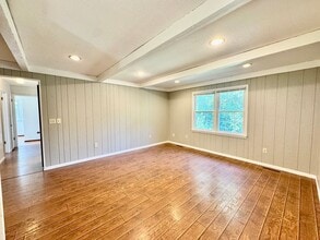 936 Ridge Dr in Warrensburg, MO - Building Photo - Building Photo