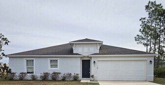48 Freneau Ln in Palm Coast, FL - Building Photo