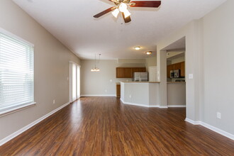 7224 English Birch Ln in Indianapolis, IN - Foto de edificio - Building Photo