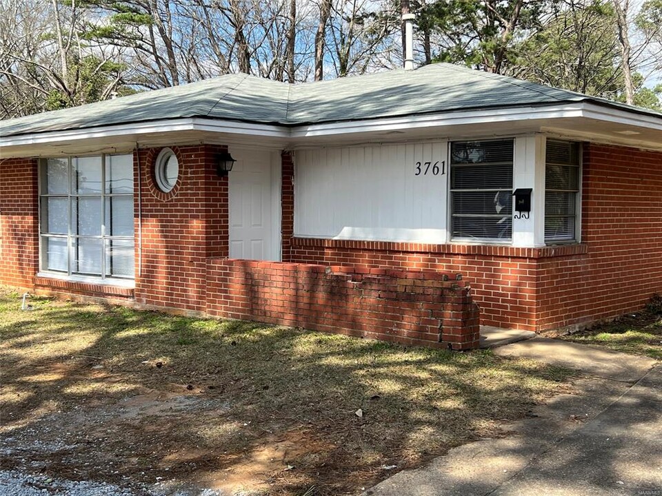 3761 Atlanta Hwy in Montgomery, AL - Building Photo