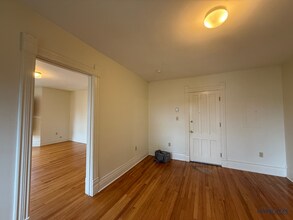5 E Main St-Unit -3 in Earlville, NY - Building Photo - Building Photo