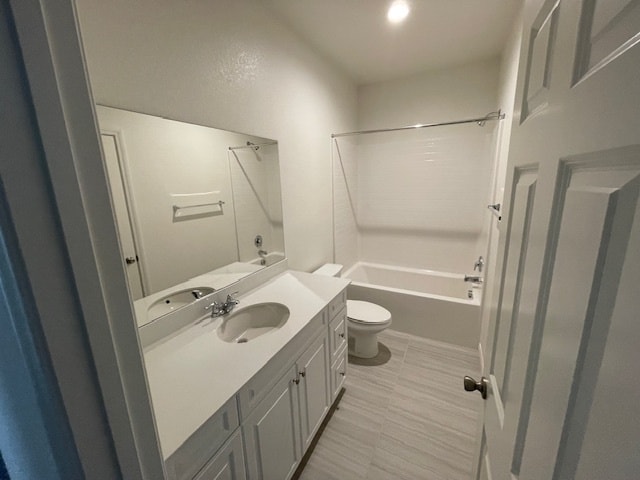 13758 Carver Ct in Victorville, CA - Building Photo