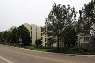 301 Pangea Dr in La Jolla, CA - Building Photo - Building Photo