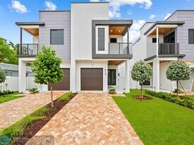 808 SE 12th St in Fort Lauderdale, FL - Building Photo