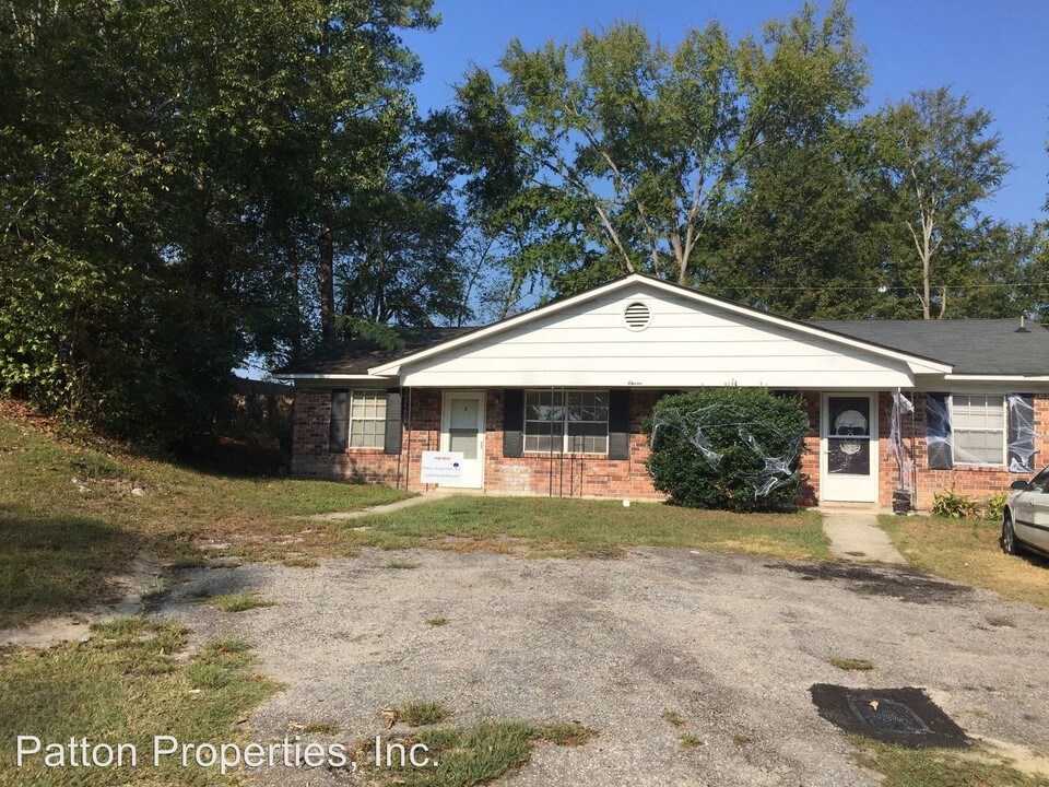 11 Loquat Ct in Columbia, SC - Building Photo