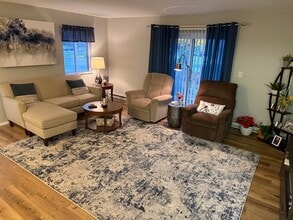 406 Sheffield Rd in Waukesha, WI - Building Photo - Building Photo