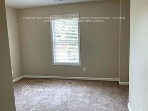 1917 Peach Shoals Cir in Dacula, GA - Foto de edificio - Building Photo