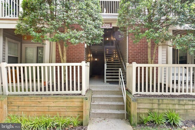 1725 Ascot Way in Reston, VA - Building Photo - Building Photo