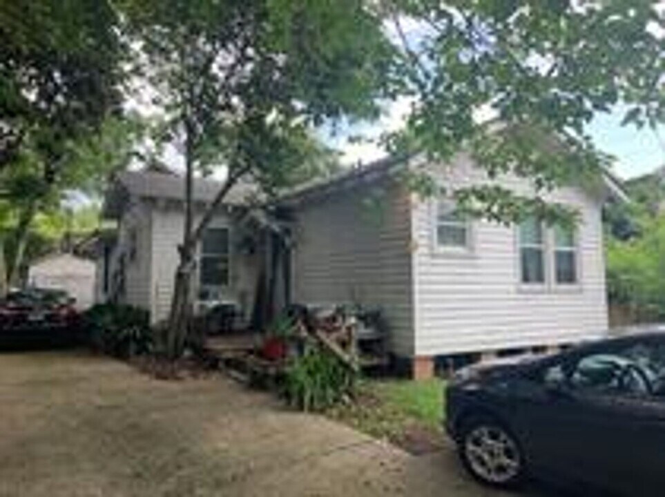 3275 Ivanhoe St in Baton Rouge, LA - Building Photo