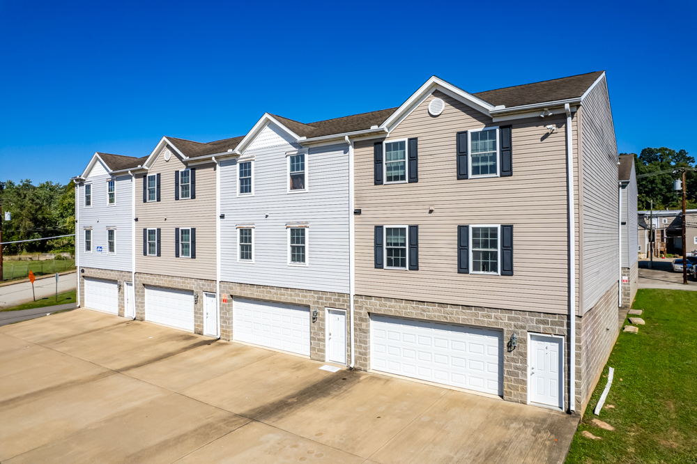 82 Unit Student Portfolio in California, PA - Building Photo