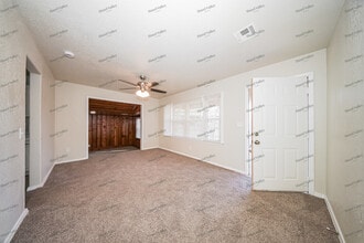 3236 SW 37th St in Oklahoma City, OK - Building Photo - Building Photo