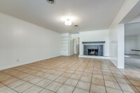 7111 Poniente Ln in San Antonio, TX - Building Photo - Building Photo