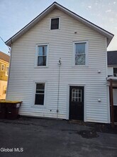669 Pawling Ave in Troy, NY - Building Photo - Building Photo