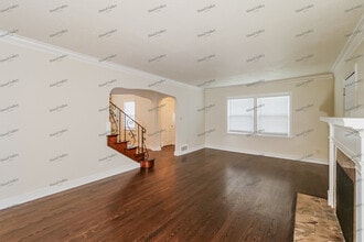 1115 E 76th St in Kansas City, MO - Building Photo - Building Photo