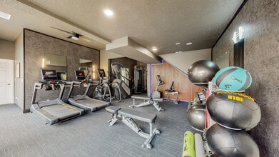 The Louis in Overland Park, KS - Building Photo - Building Photo