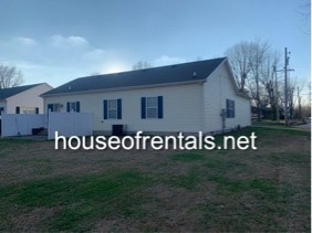 320 Schneider St in Carterville, IL - Building Photo - Building Photo