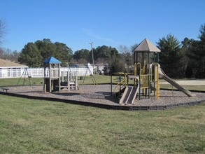 Quail Ridge Apartments in Raleigh, NC - Building Photo - Building Photo