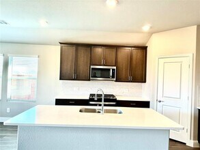 2336 Bellatrix Dr in Haslet, TX - Foto de edificio - Building Photo