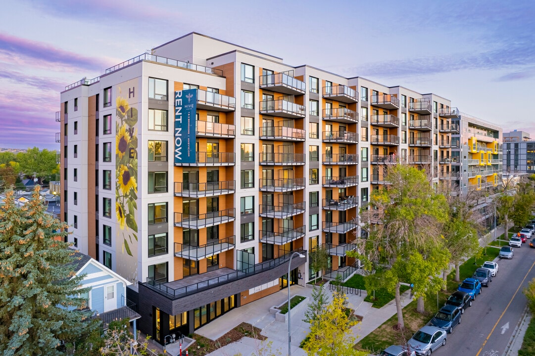 The Hive in Sunnyside in Calgary, AB - Foto de edificio