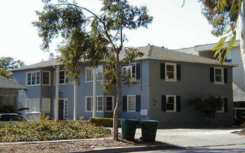 1461 El Camino Real in Burlingame, CA - Foto de edificio - Building Photo