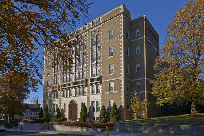 The Katz and Leavitt Apartment House in Worcester, MA - Foto de edificio - Building Photo