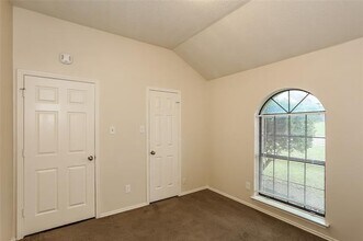 440 Derby Ln in Desoto, TX - Building Photo - Building Photo