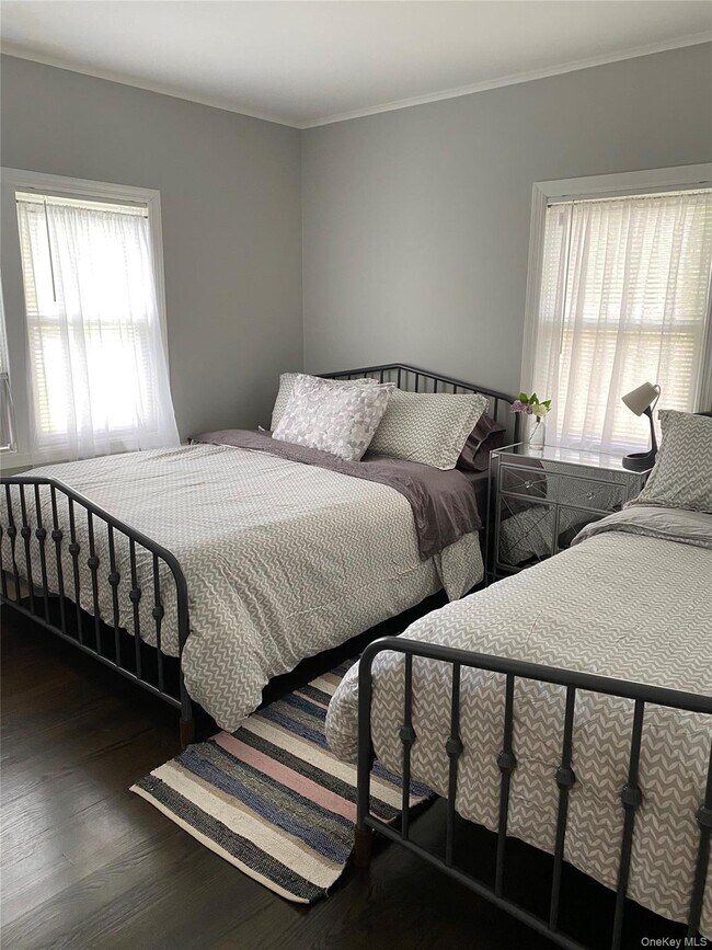 35750 Main Rd in Cutchogue, NY - Building Photo - Building Photo