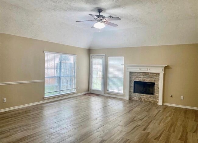 5618 Indigo Trails Dr