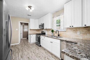 22011 Kenchester Dr in Houston, TX - Building Photo