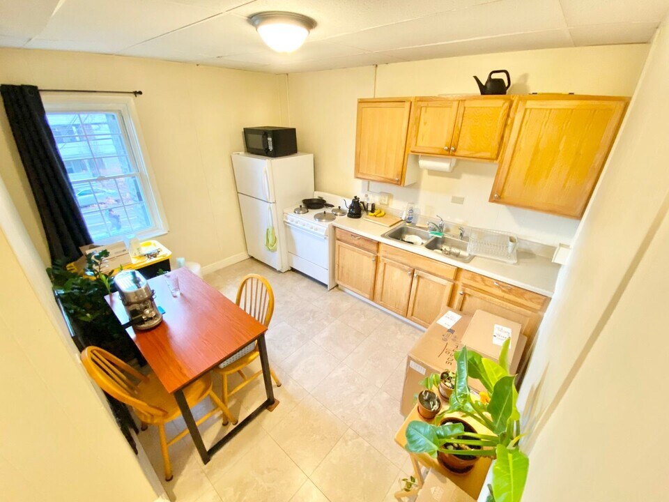 202-206-206 S Winooski Ave in Burlington, VT - Building Photo