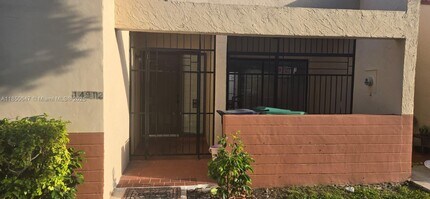 14912 SW 88th Terrace in Miami, FL - Building Photo - Building Photo