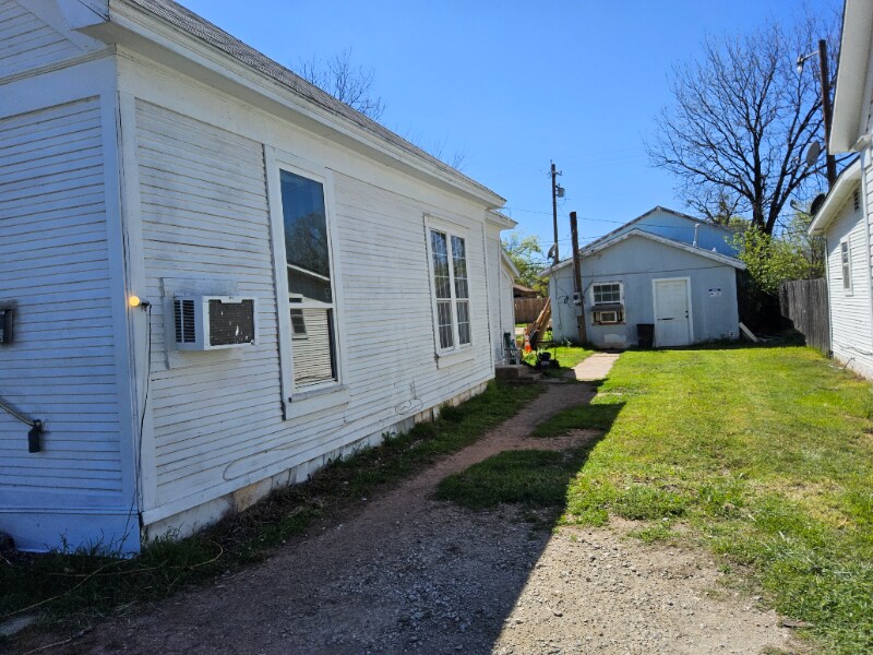 726 Chestnut St, Unit C in Abilene, TX - Building Photo