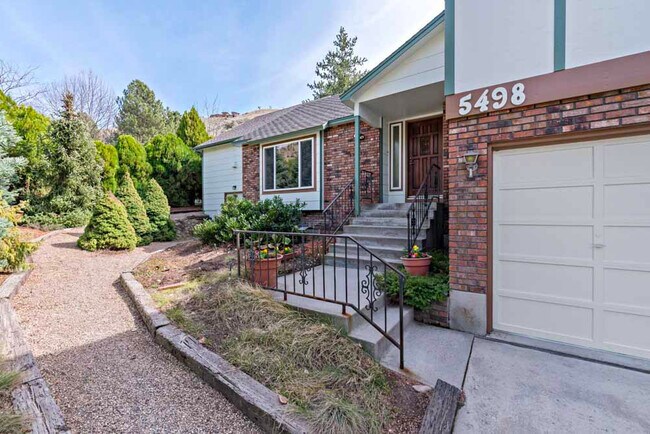 property at 5498 N Collister Dr