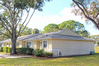 Bayside Villas Apartments in Palmetto, FL - Foto de edificio - Building Photo